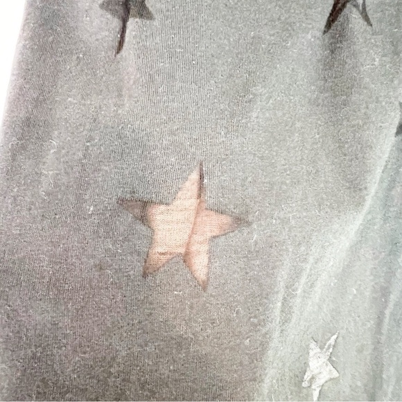 RAILS CARA BLACK STAR BURNOUT SHORT SLEEVE V-NECK T-SHIRT WOMENS SZ MEDIUM - Picture 5 of 11